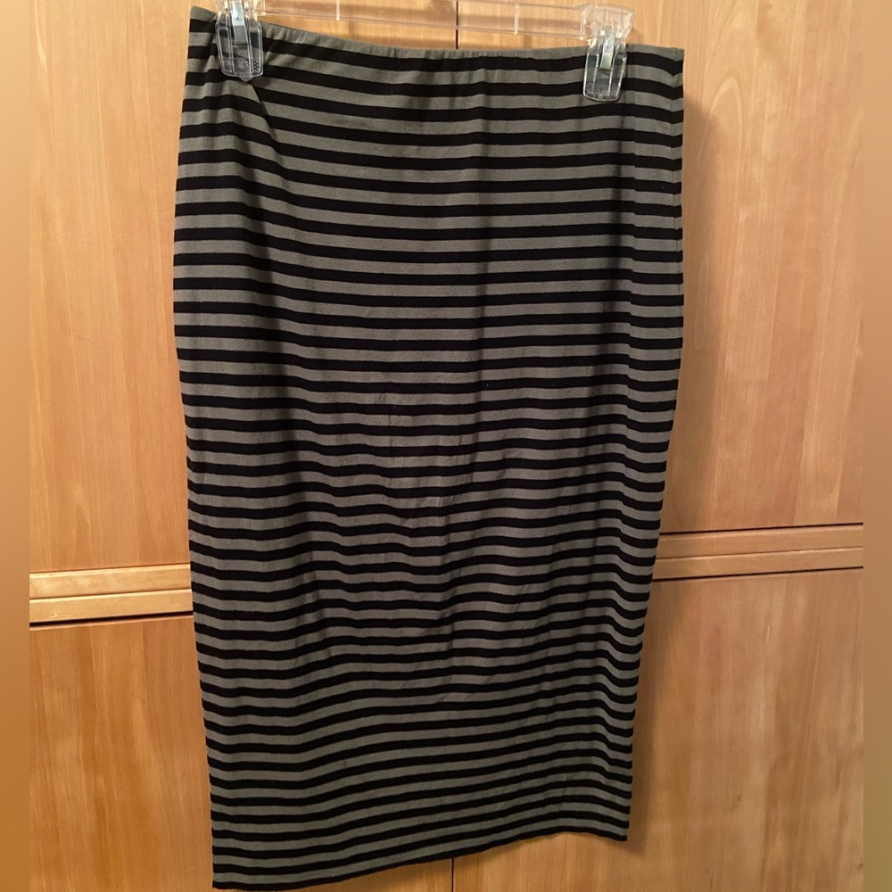 Green and black stripped midi skirt